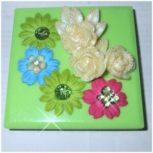 Lime Green LED Light Up Floral Embellished Mirror Compact